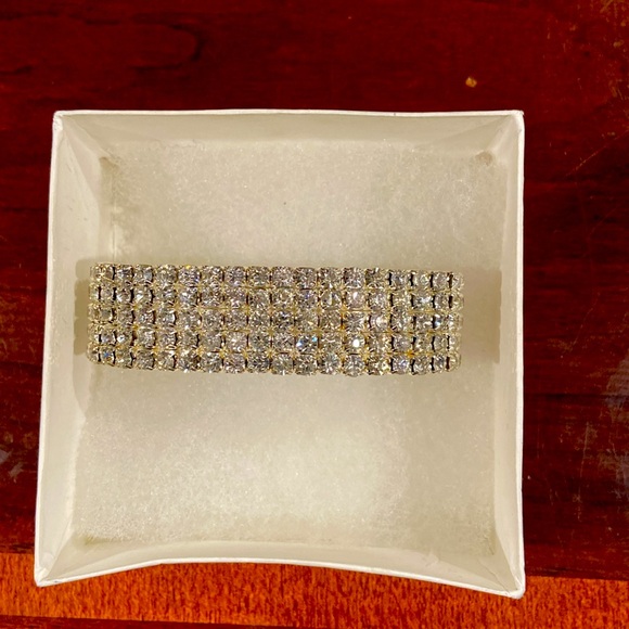 Sparkling Rhinestone Bracelet - Picture 2 of 3